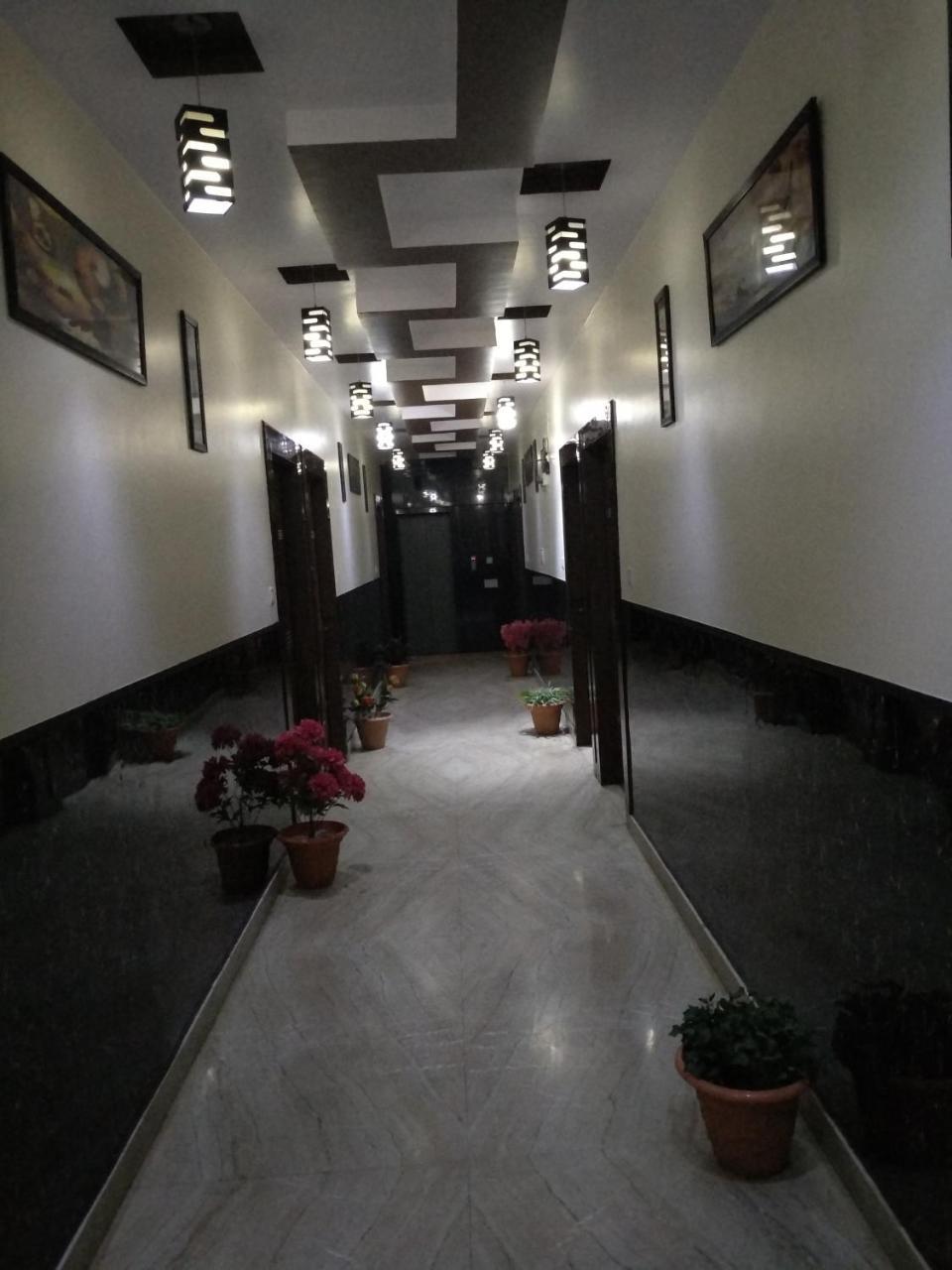 Hotel Rb Palace Dhaulpur Luaran gambar