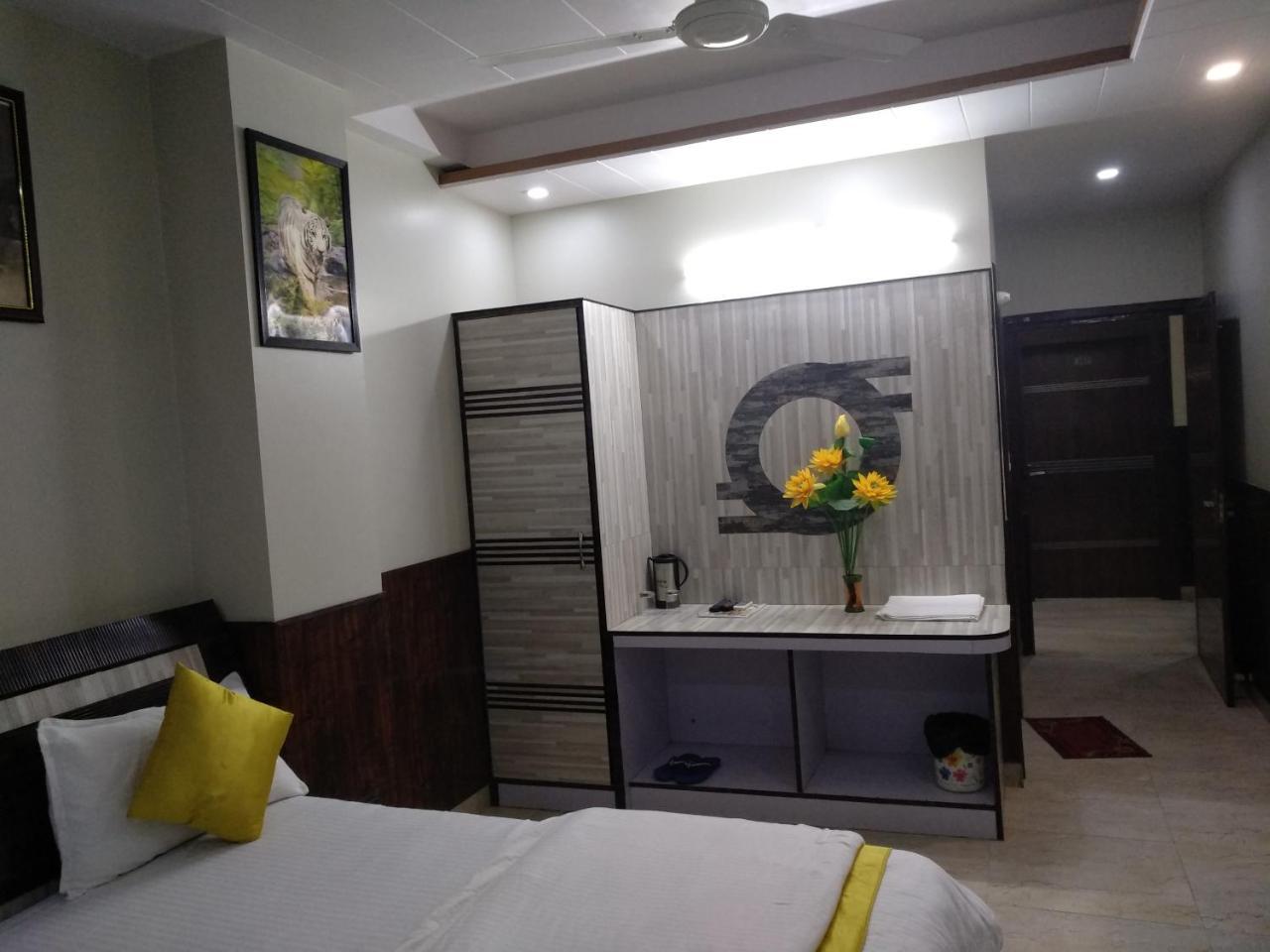Hotel Rb Palace Dhaulpur Luaran gambar