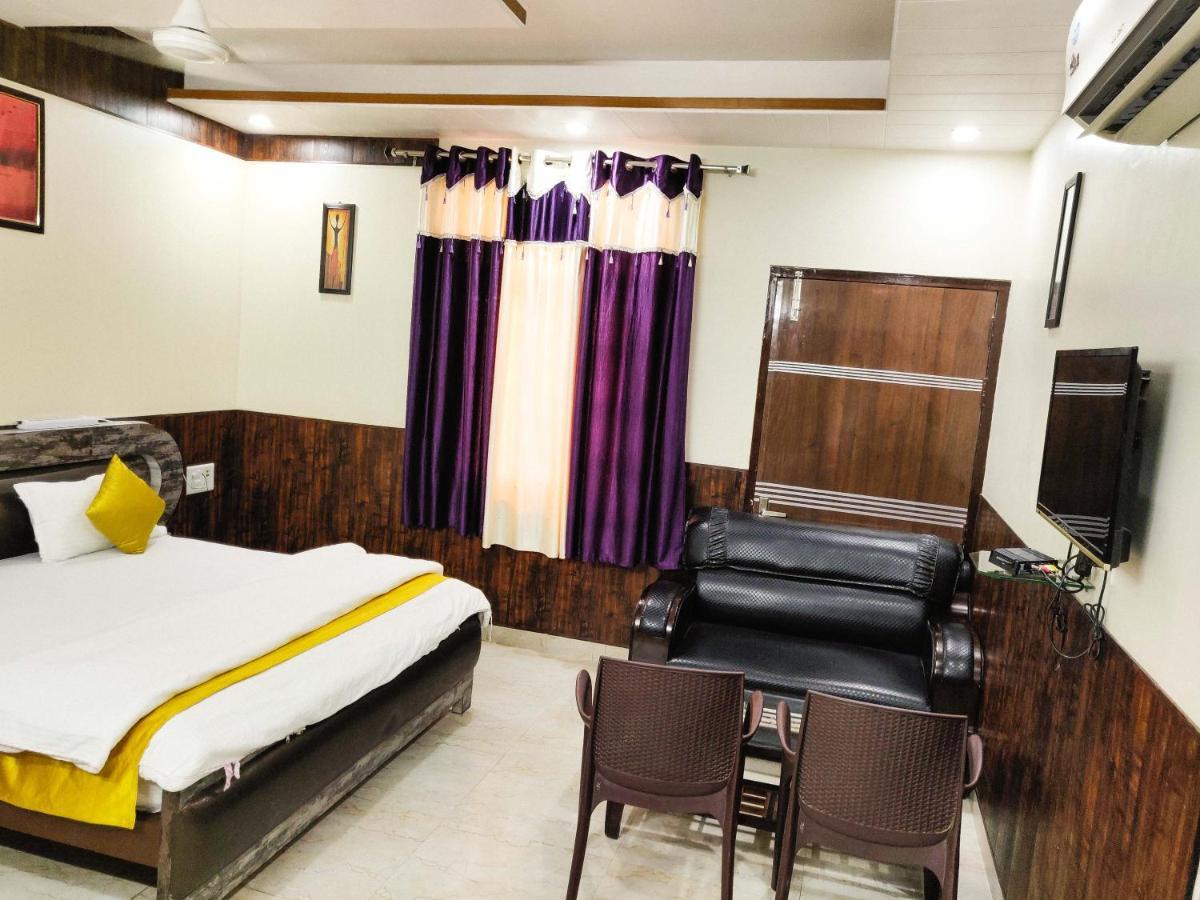 Hotel Rb Palace Dhaulpur Luaran gambar