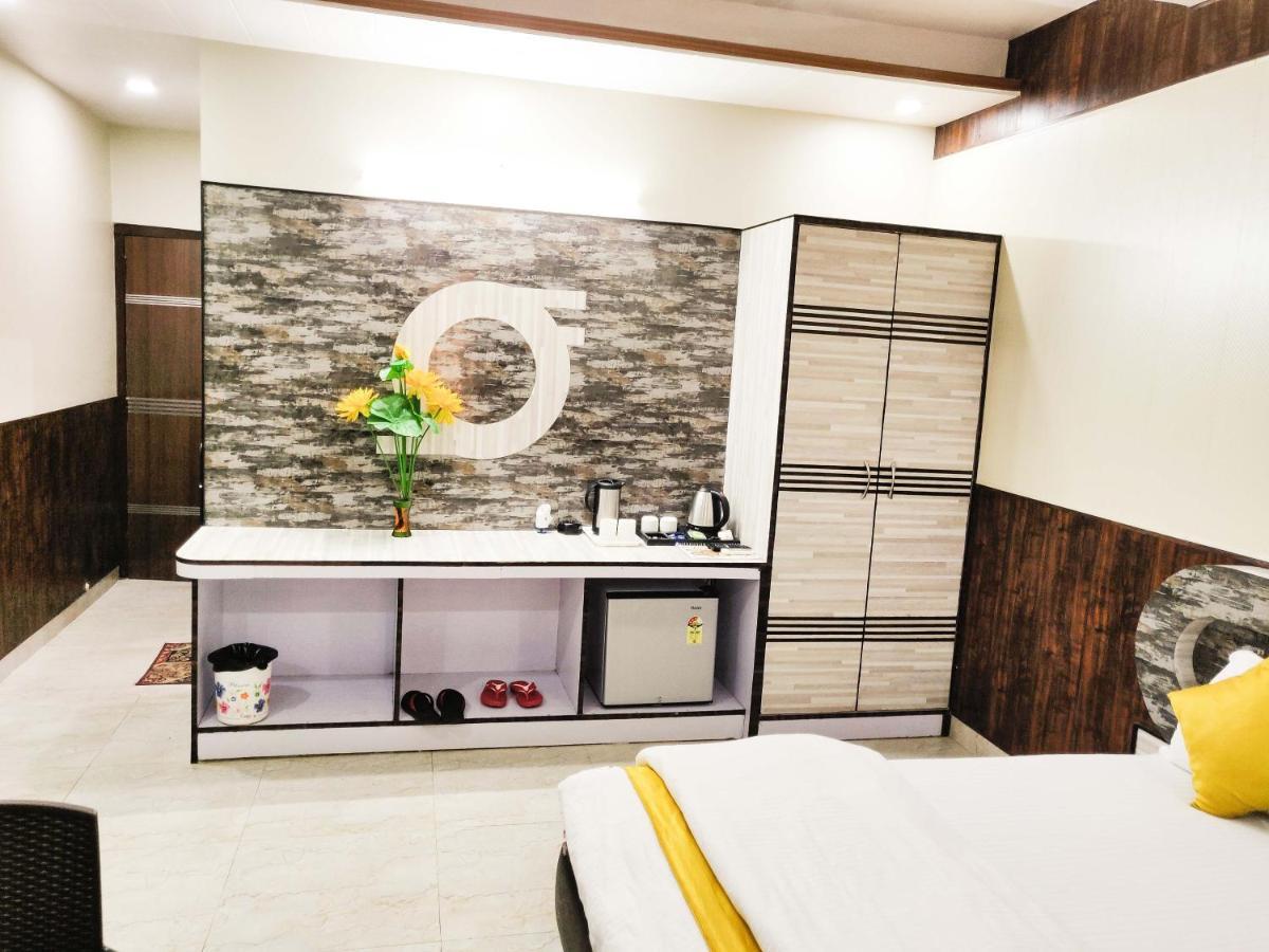 Hotel Rb Palace Dhaulpur Luaran gambar